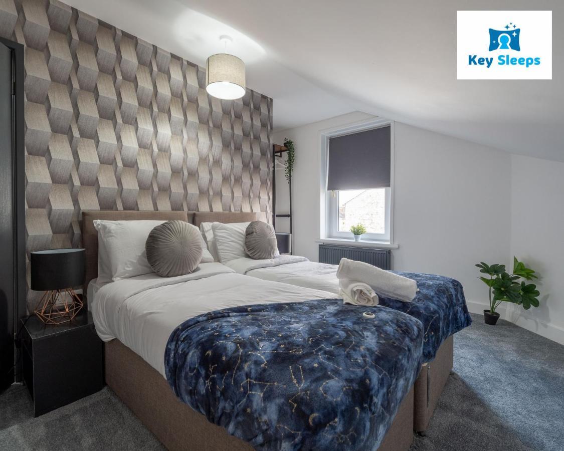 Five Bedroom Spacious Modern House By Keysleeps Short Lets Workington Lake District Beach Eksteriør billede