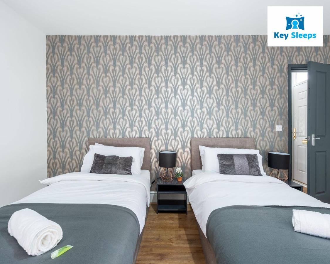 Five Bedroom Spacious Modern House By Keysleeps Short Lets Workington Lake District Beach Eksteriør billede