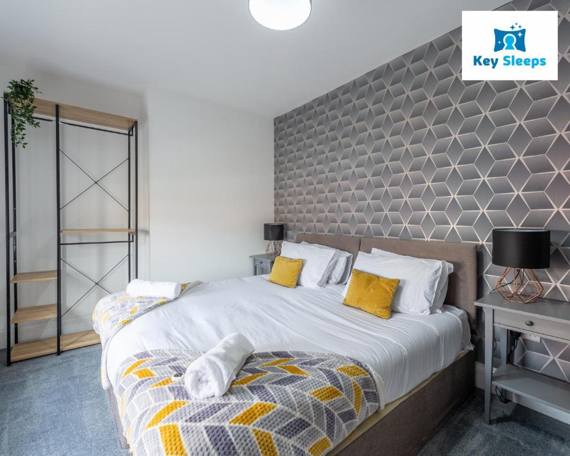 Five Bedroom Spacious Modern House By Keysleeps Short Lets Workington Lake District Beach Eksteriør billede